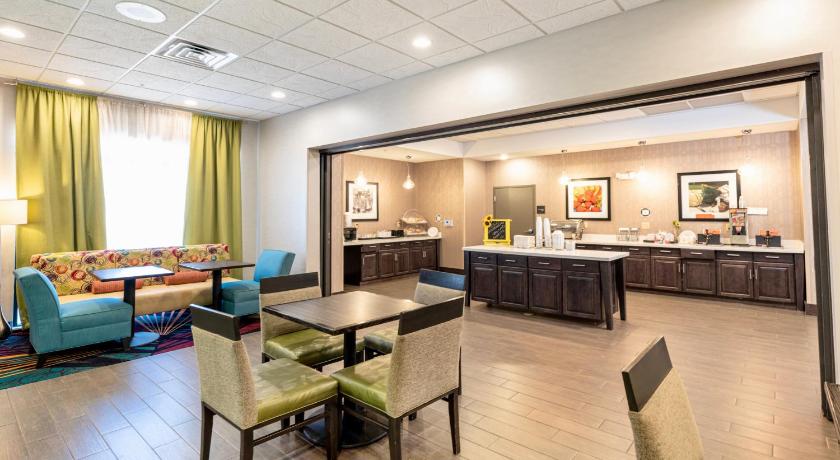 Flag Point Inn & Suites Pratt, KS